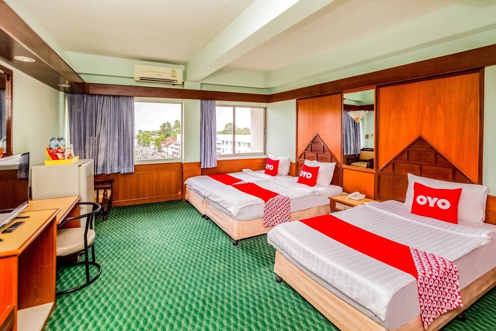 OYO 441 Grand Thara Hotel — hotel in Surat Thani