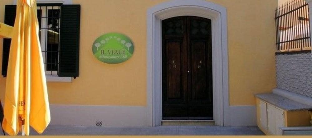 Il Viale b&b — 4-Star Luxury Hotel in Pontedera, Italy