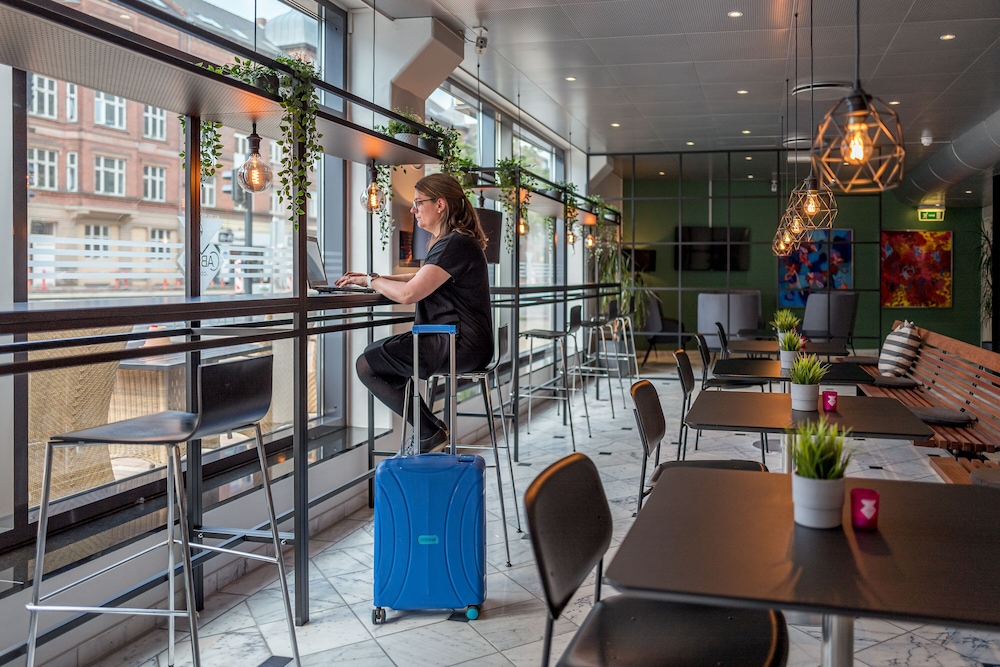 Cabinn Odense Hotel — Odense — photo 2