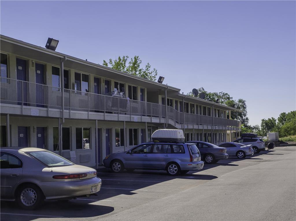 Motel6 Colorado Springs CO South Metro Area - photo 19