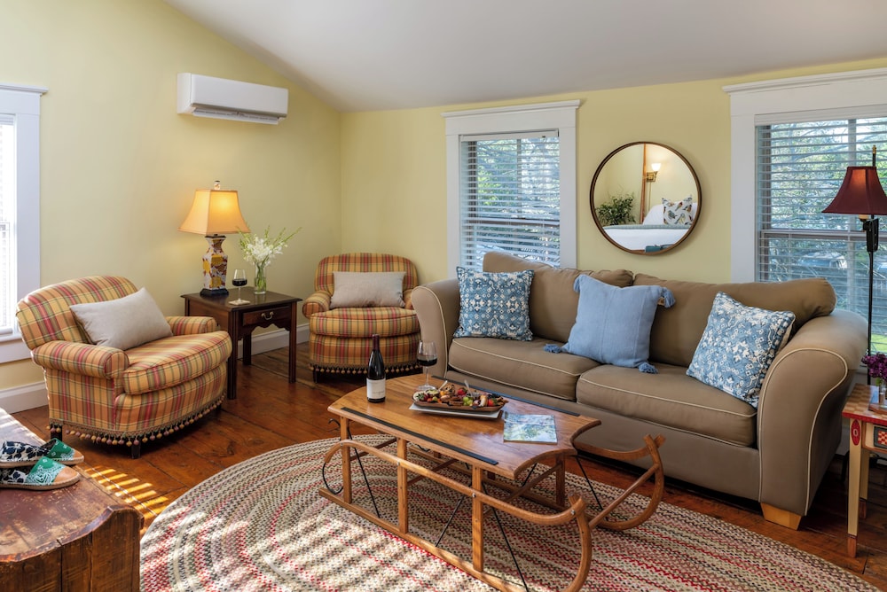 Inner Banks Inn - photo 15
