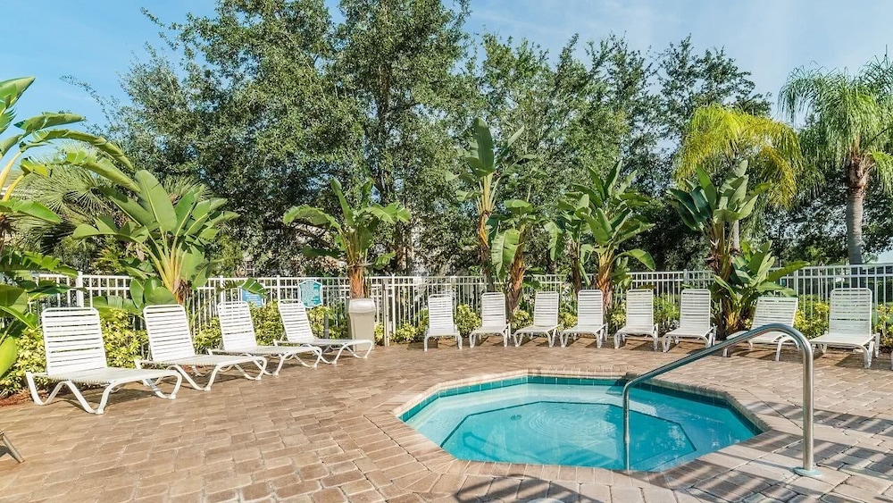8147 fan Palm way - photo 18