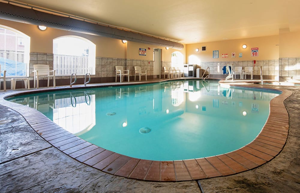 Rivertide Suites Hotel - photo 20