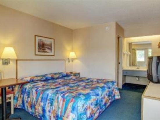 Red Roof Inn St Louis Florissant - photo 10