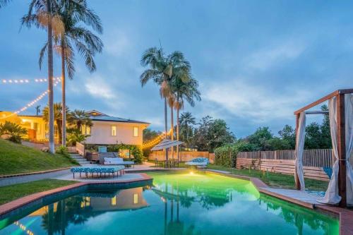 Scenic View Estate with Pool & Hot Tub — 4-Star Luxury Hotel in San Diego, United States