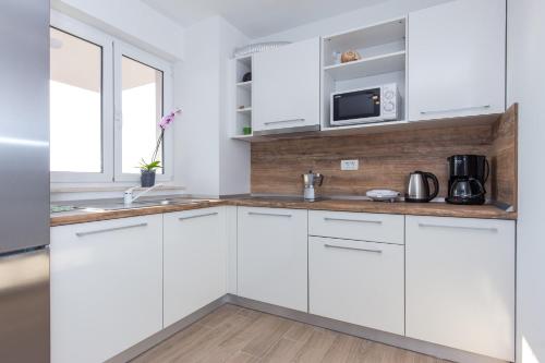 Apartments Kiara Punat — 4-Star Luxury Hotel in Punat, Croatia