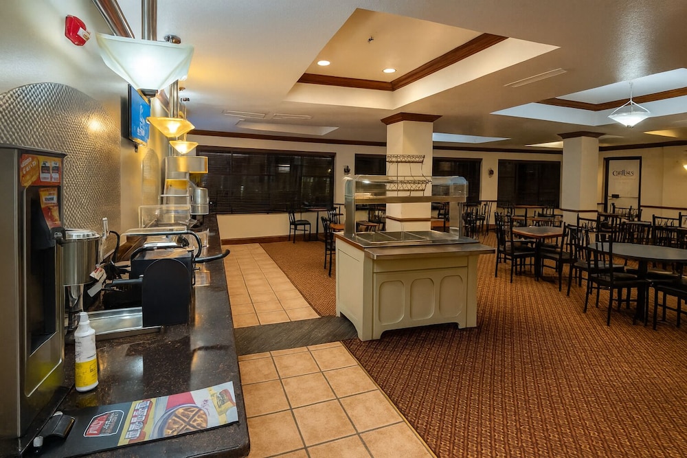 Stay USA Hotel & Suites - photo 16
