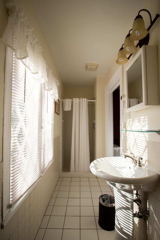 Delamater Inn - photo 84