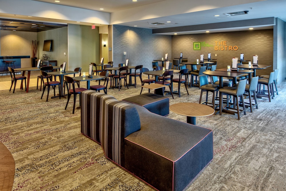 Courtyard by Marriott Newport News Airport - photo 25