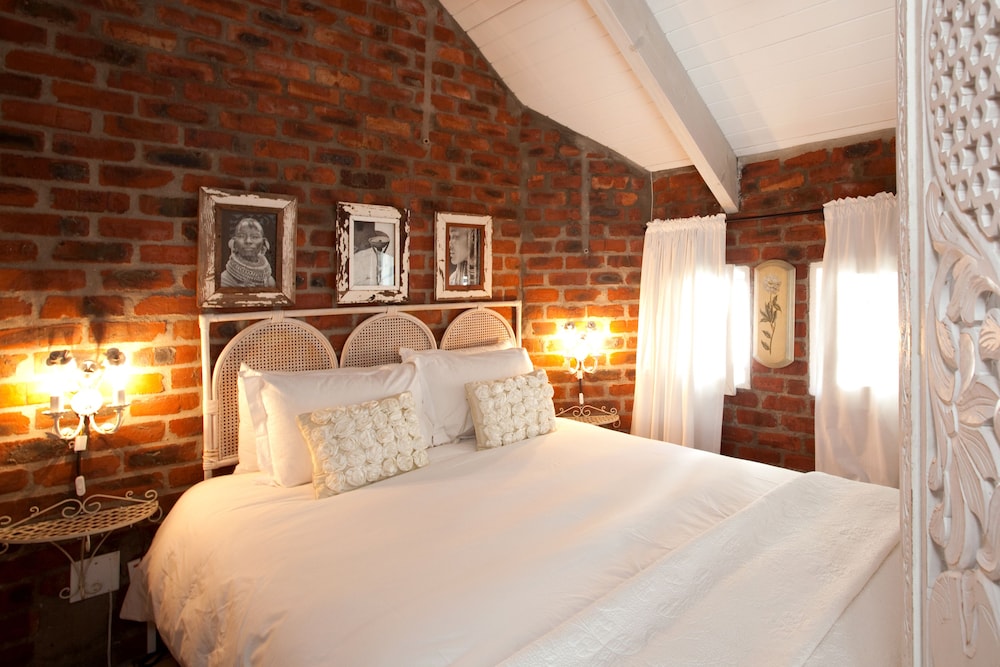 Los Olivos at The Yard — 4-Star Luxury Hotel in Stellenbosch, South Africa