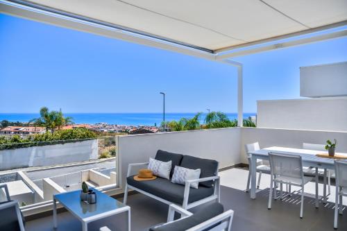 Casa Blanca Sea View — 4-Star Luxury Hotel in Marina Di Ragusa, Italy