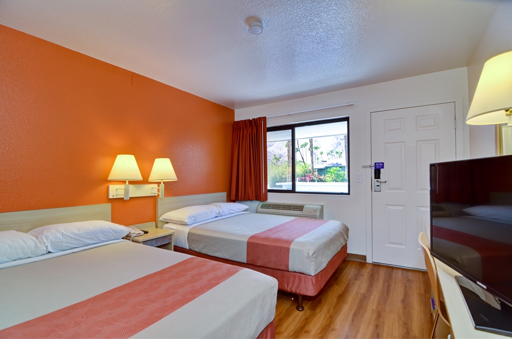 Motel 6 Palm Springs CA East Palm Canyon - photo 29