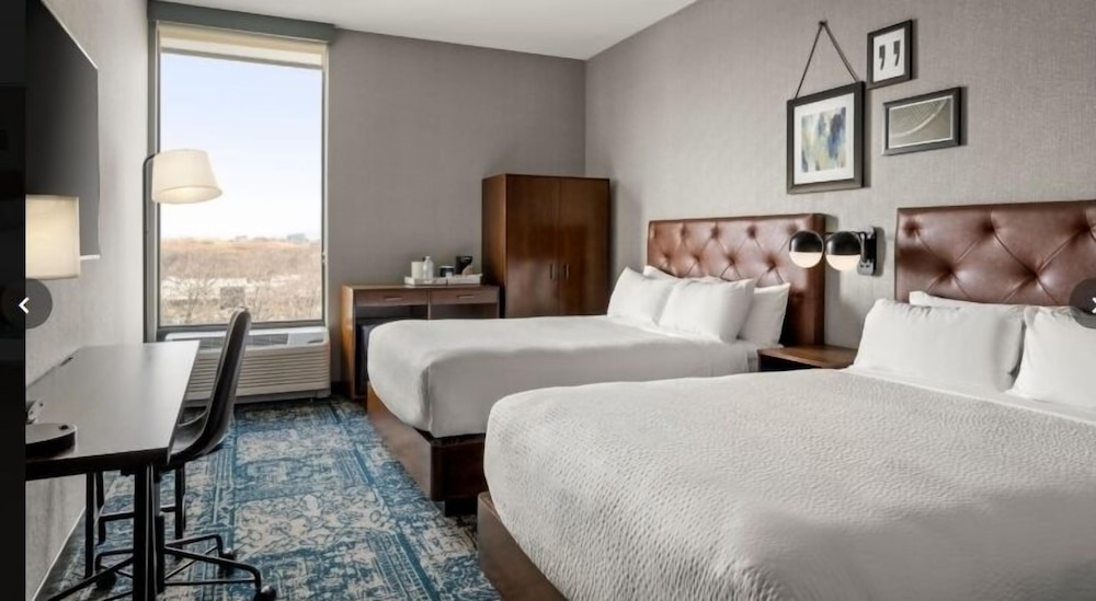 Four Points by Sheraton Chicago Westchester Oak Brook - photo 12