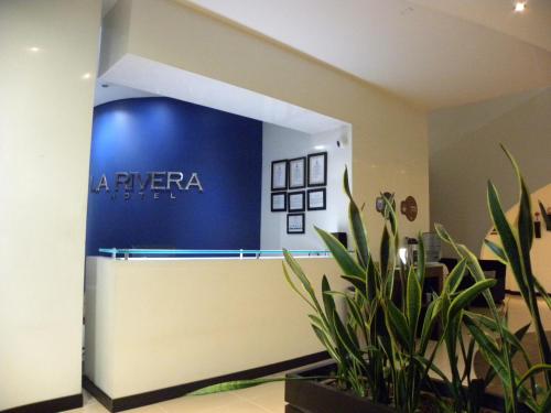 La Rivera Hotel