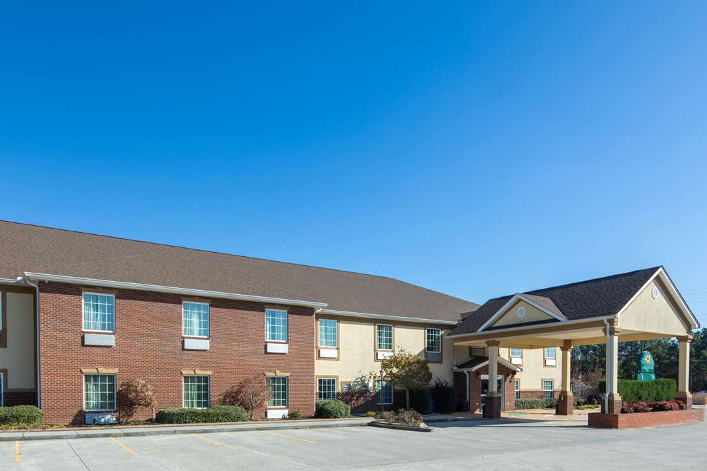 La Quinta Inn by Wyndham Calhoun South I 75 - featured photo