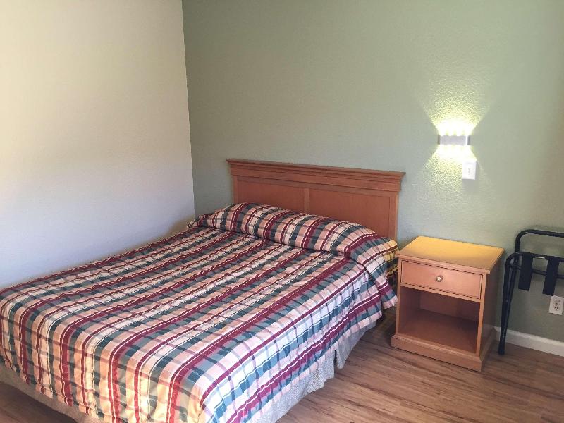 Americas Best Value Inn North Highlands Sacramento - photo 8