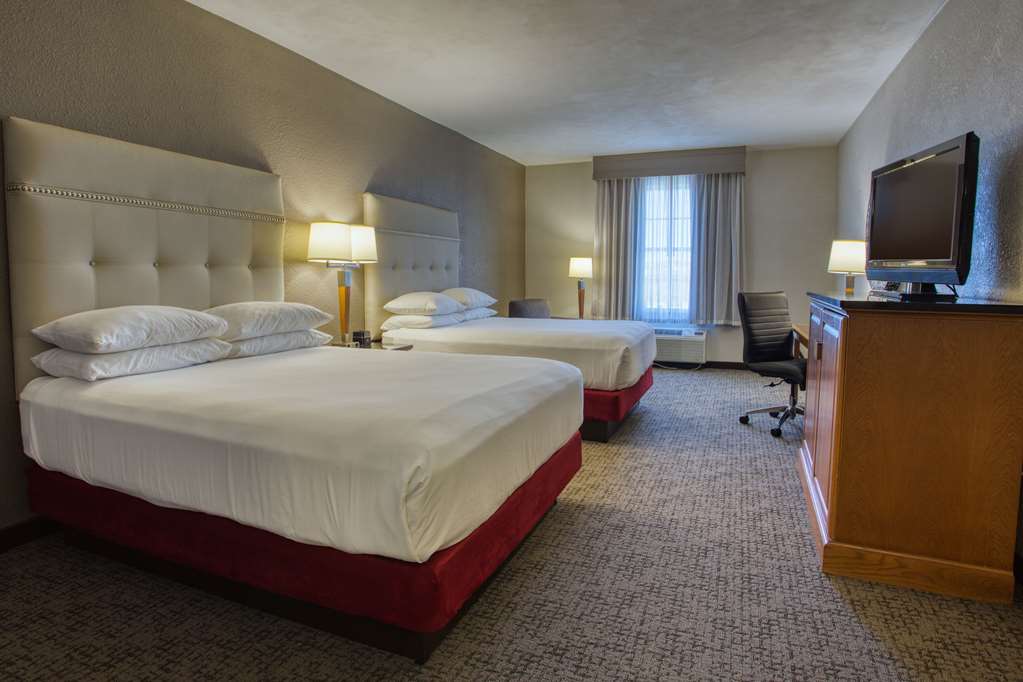 Drury Inn & Suites Near La Cantera Parkway - photo 29