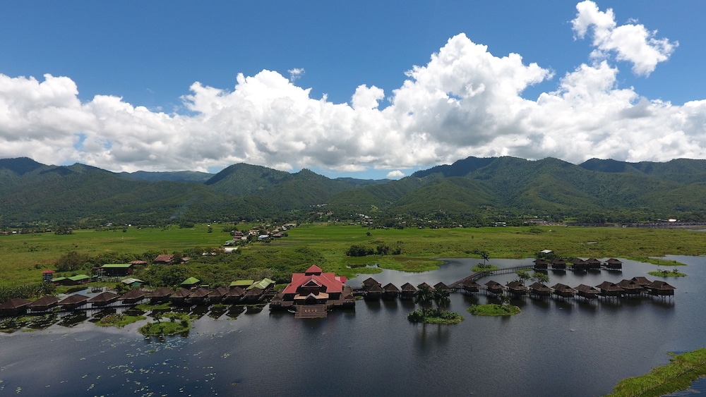 Golden Island Cottages Thale U Hotel in Nyaungshwe, Myanmar