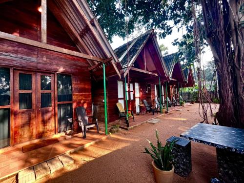 Cool Banyan Cabana - last minute hotel in Trincomalee
