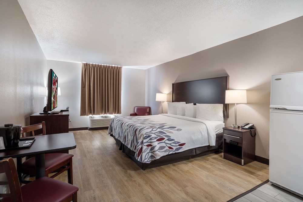 Red Roof Inn & Suites Jacksonville NC - photo 16