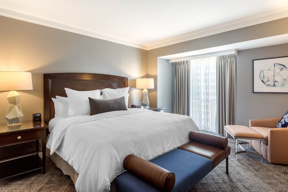 Omni Los Angeles Hotel at California Plaza - photo 16