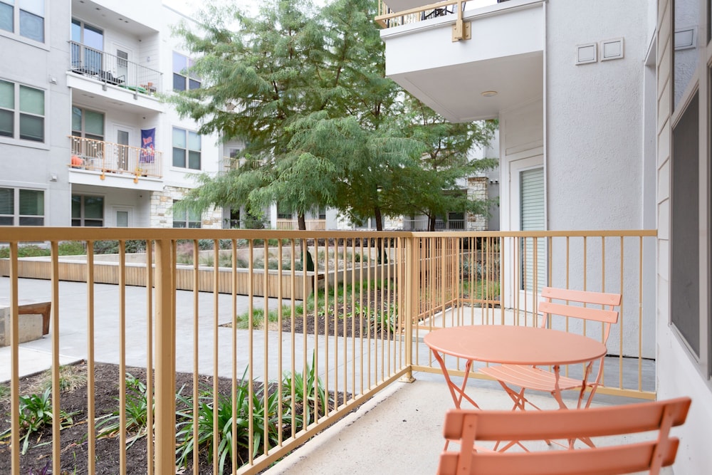 Locale Eastside - photo 10