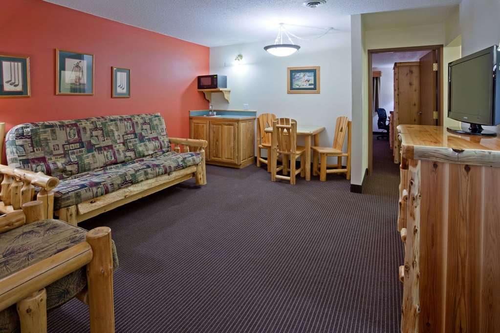 AmericInn by Wyndham Pequot Lakes - photo 19