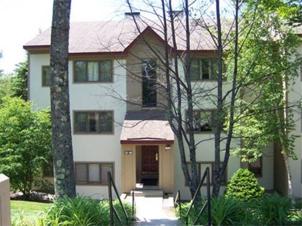 Stratton Mountain Resort - carbon neutral hotel in Bellows Falls