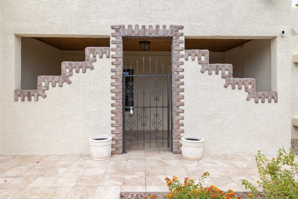 Bright Eyes by Avantstay Chic Boho Retreat Pool - photo 38