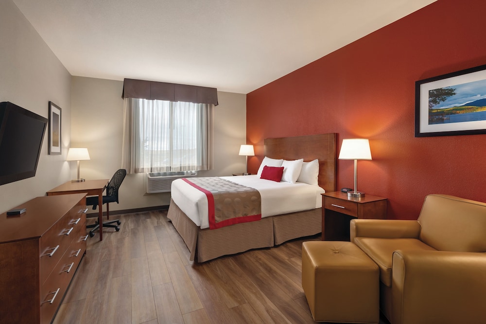 Bakken Airport Hotel and Suites XWA - photo 10