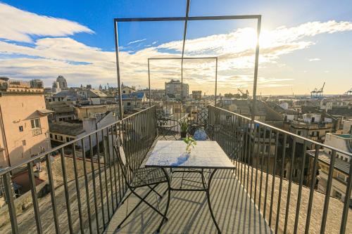 iFlat Un nido sui tetti — 4-Star Luxury Hotel in Genoa, Italy