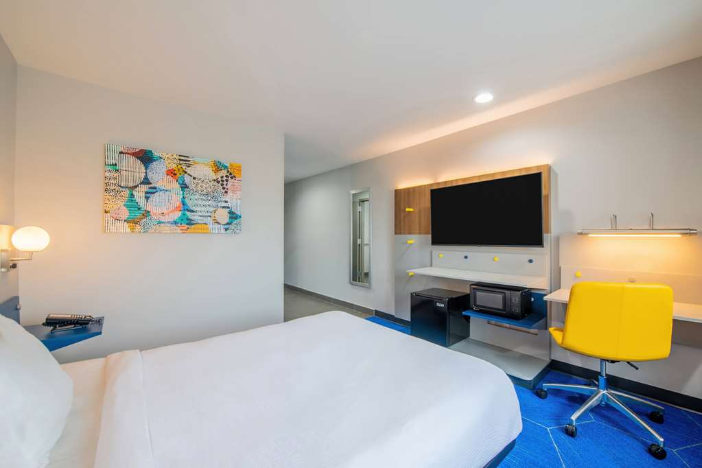 Microtel Inn & Suites by Wyndham Anderson Clemson - photo 23