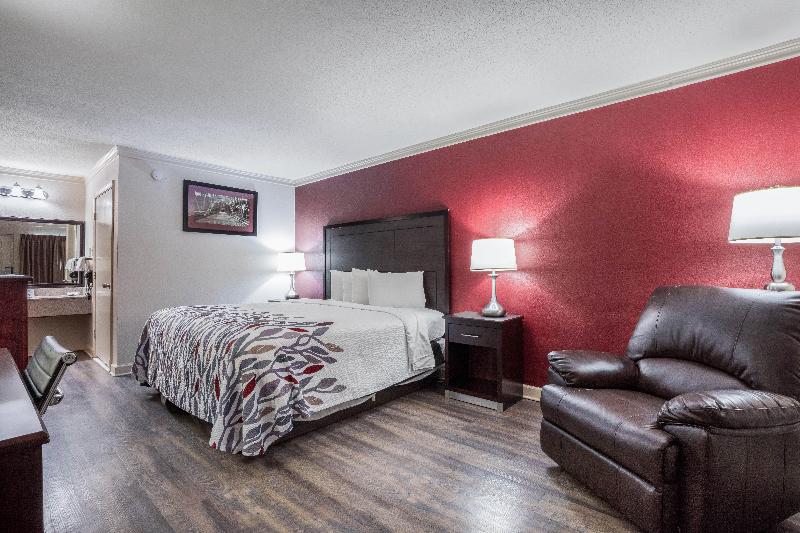 Red Roof Inn Forrest City - photo 15
