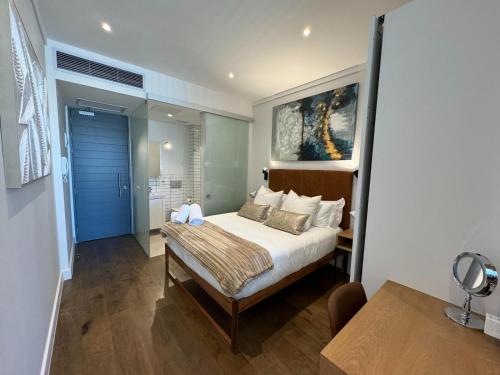 Bree Street Apartment Explore Eat Experience Cape Town — 4-Star Luxury Hotel in Cape Town, South Africa