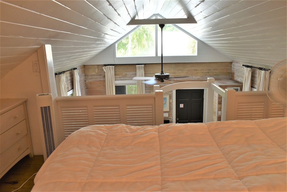 Simonton Court Historic Inn & Cottages - photo 50