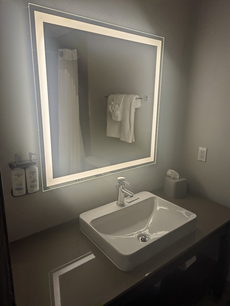 Holiday Inn Express & Suites Salt Lake City N Bountiful - photo 22