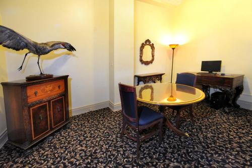 Lenox Hotel and Suites - photo 21