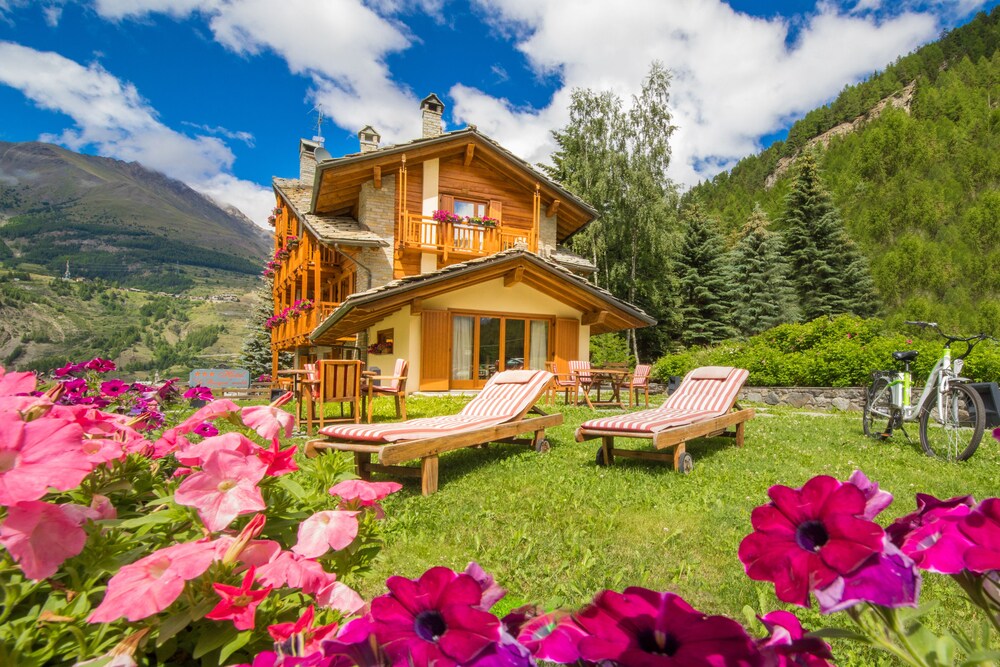 Hotel Le Bouquet Adults Only in Cogne, Italy