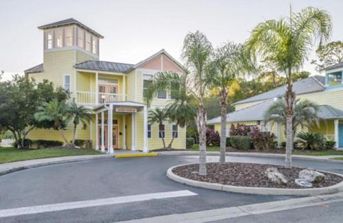 Diamond Barefootn Resort 2BD — 4-Star Luxury Hotel in Orlando, United States