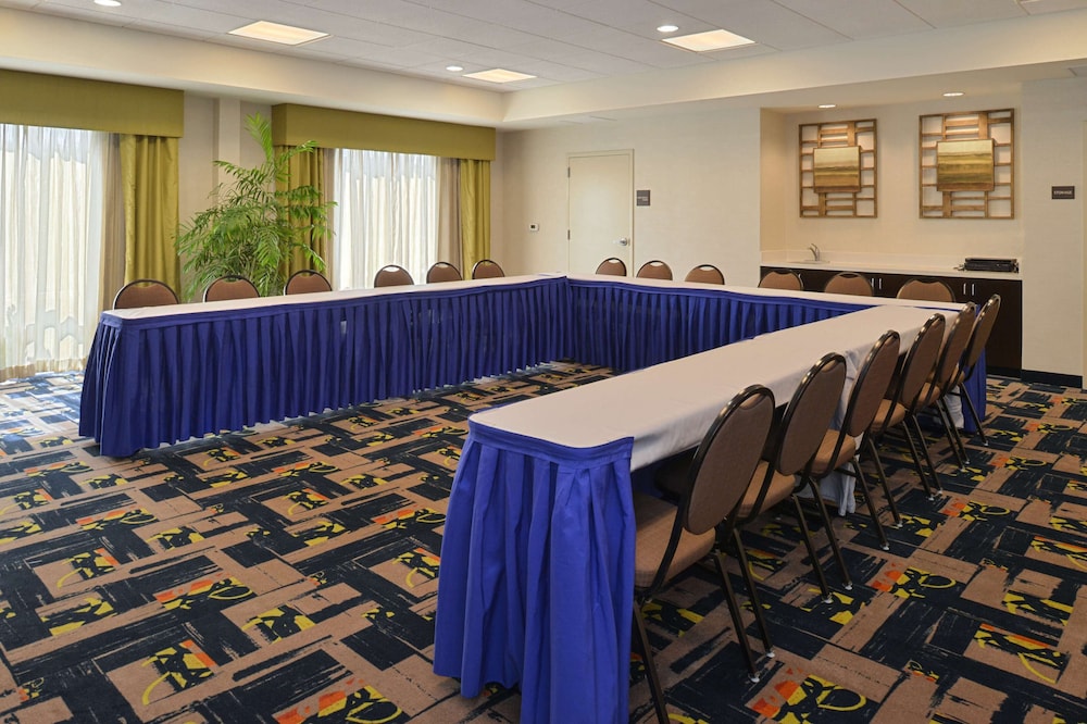 Hampton Inn & Suites Ocala - photo 50