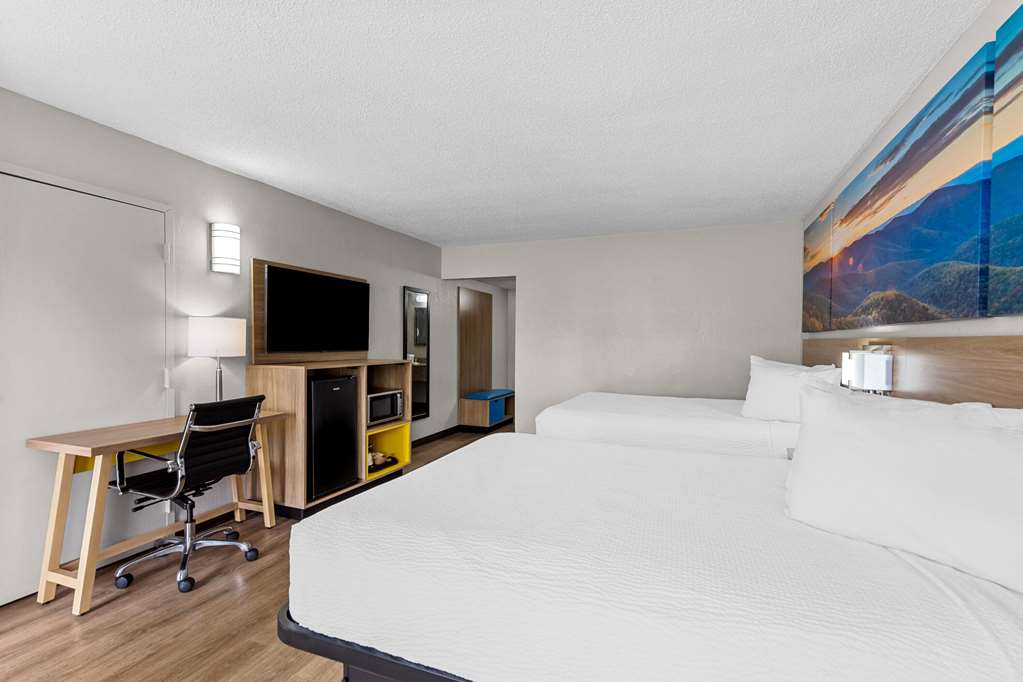Days Inn by Wyndham Clayton - photo 29