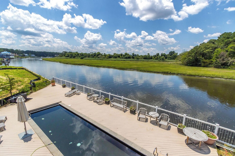 Holly Road 47 in Rehoboth Beach, United States