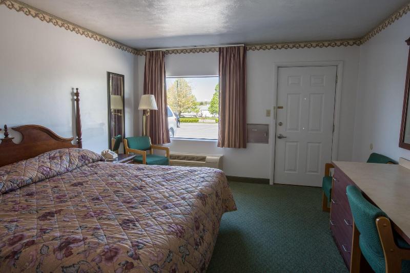 Nittany Budget Motel - photo 12