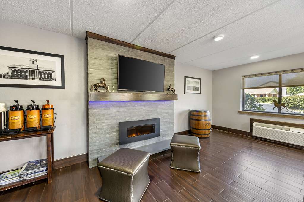 Best Western Shelbyville Inn and Suites Celebration Inn - photo 5