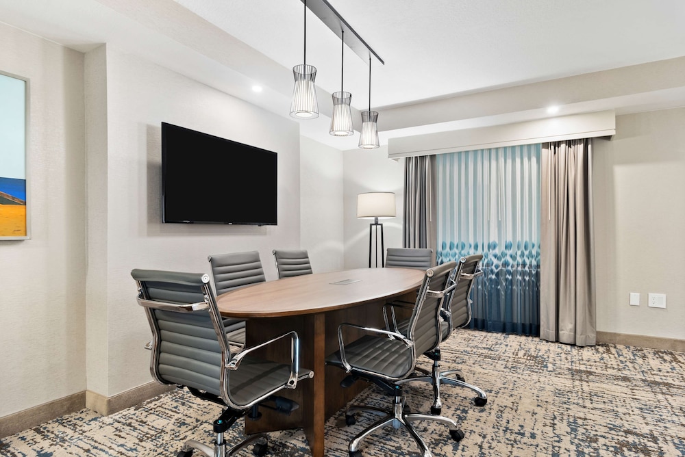 Embassy Suites by Hilton Anaheim South - photo 16
