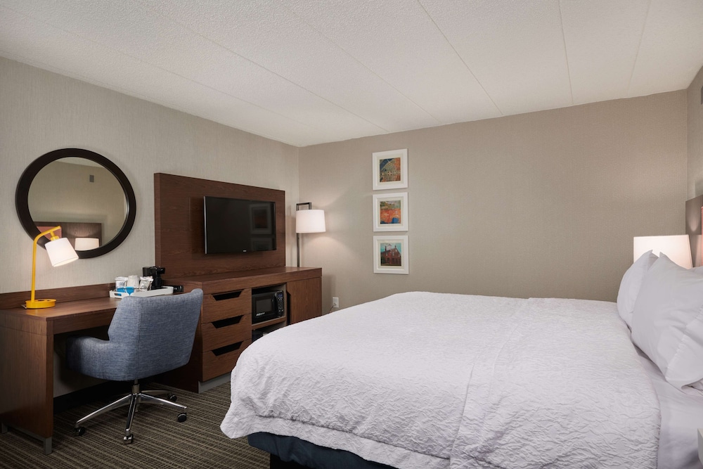 Hampton Inn Fairfax City - photo 22