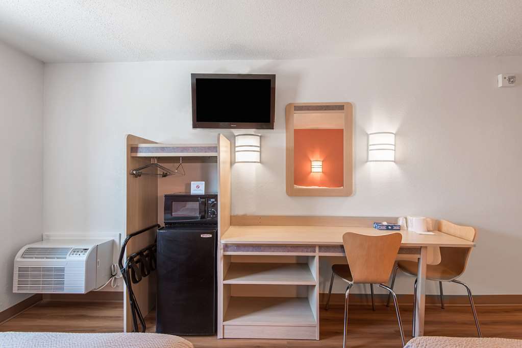 Motel 6 Junction City KS - photo 10