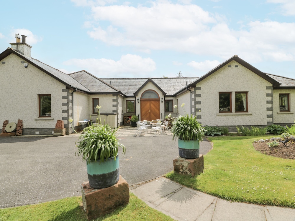 Torview House — 4-Star Luxury Hotel in Peebles, United Kingdom