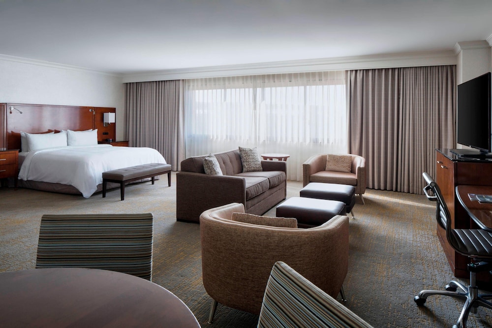 Los Angeles Marriott Burbank Airport - photo 8