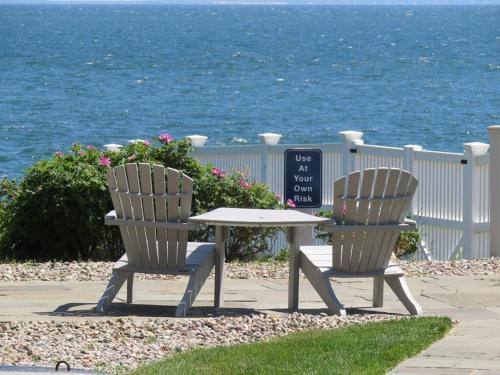 New Seabury Ocean Front Beach Condo 2Bd2Bath 2 Large Balconies Private Beach — 4-Star Luxury Hotel in Mashpee, United States